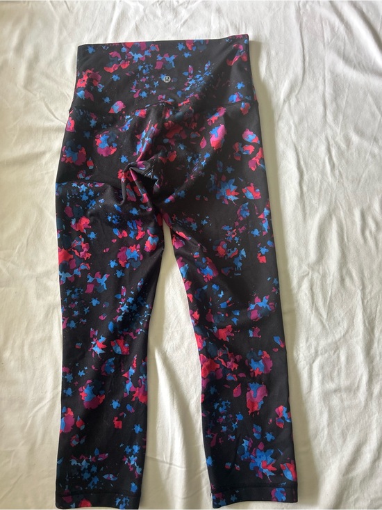 lululemon athletica Pants - lululemon athletica Women’s Black Leggings with Pink & Blue Floral Print